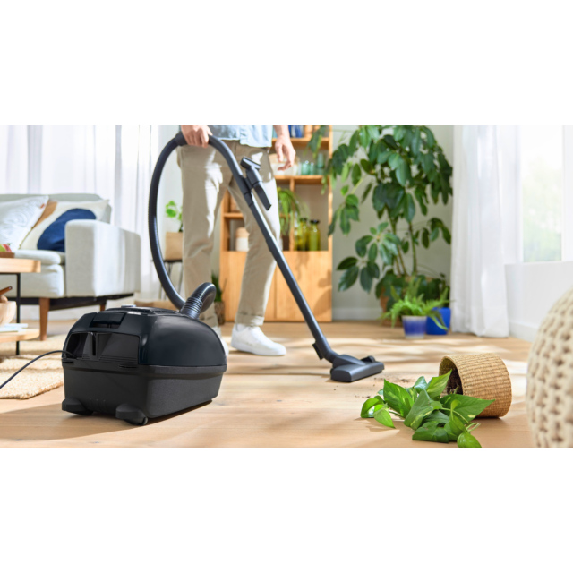 Bosch BGL38BA3GB Serie 4 ProEco 850W Bagged Cylinder Vacuum Cleaner - Black
