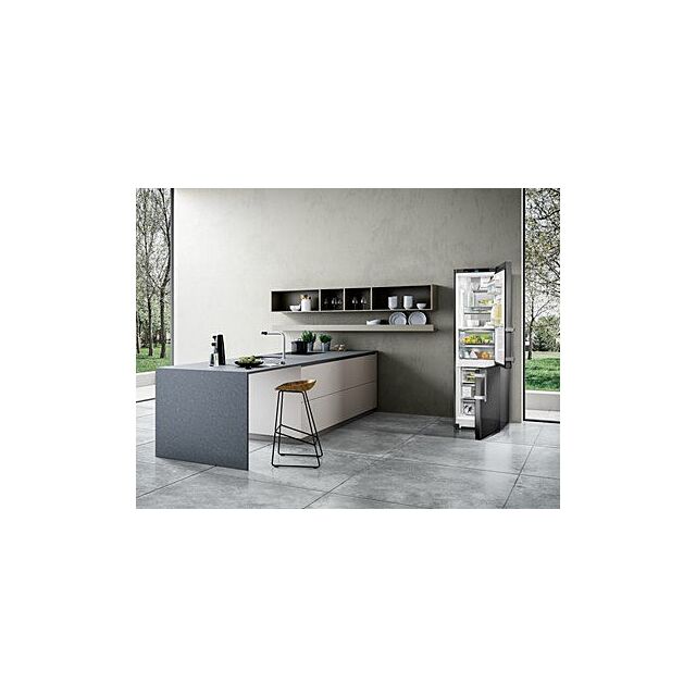 Liebherr CBNBSA5753-20 59.7cm 60/40 Fridge Freezer - Black