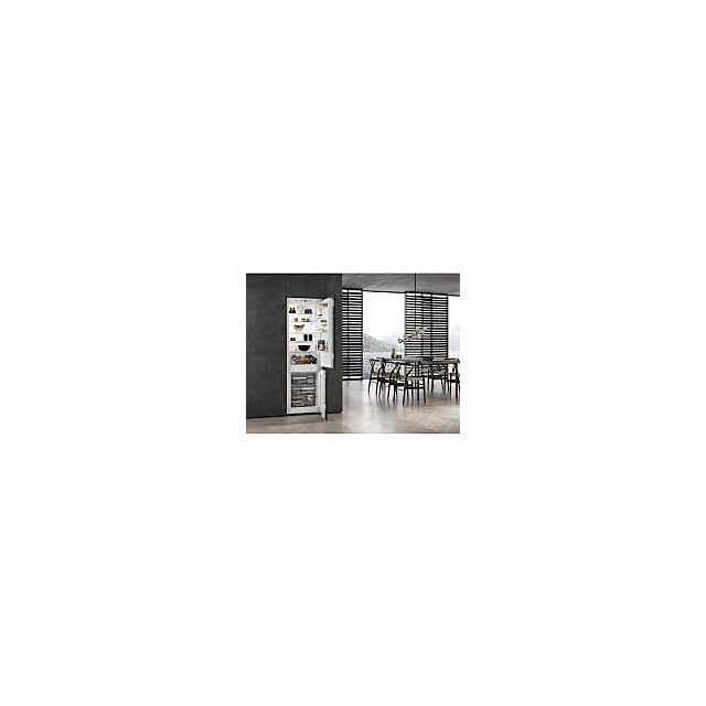 Miele KFN37232ID Built In Fridge Freezer