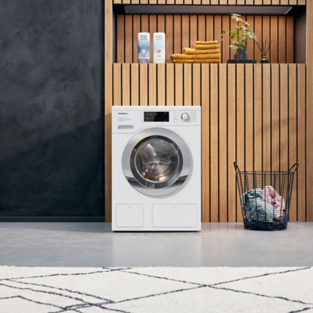 Miele WEH865WCS White / Chrome Pwash&Tdos&8Kg W1 Front-Loading Washing Machine With Twindos