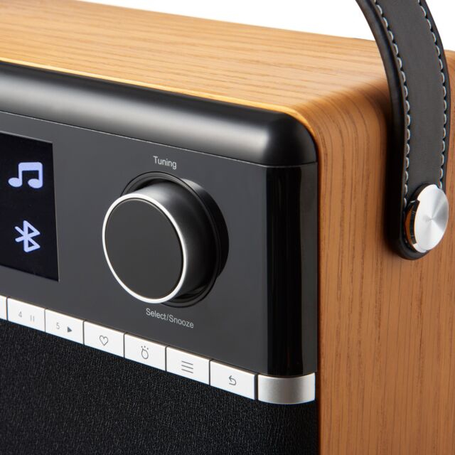 Roberts Radio STREAM94L Wireless Smart Radio - Natural Wood/Black