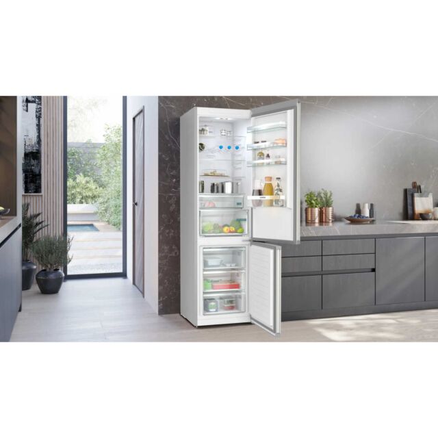 Siemens KG39NXIBF Brushed Steel Iq300 Free-Standing Fridge-Freezer With Freezer At Bottom 203 X 60 C